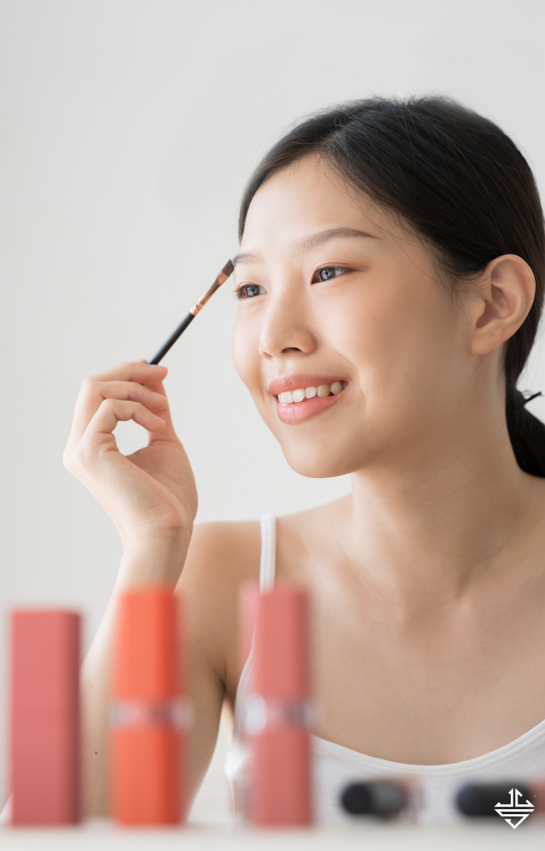 Makeup- Image 2 768 x 1200 px