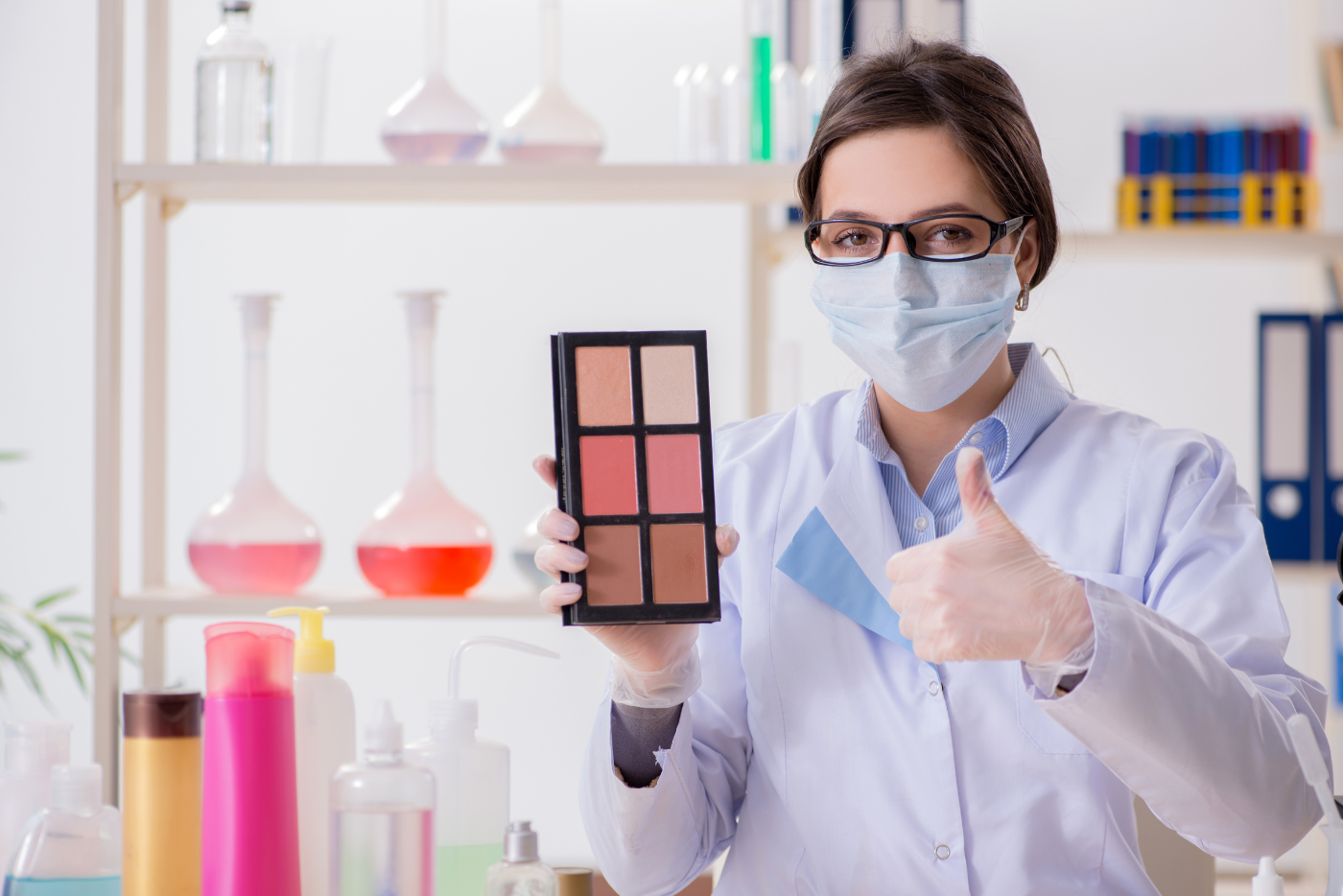Makeup - Image 4 1400 x 934